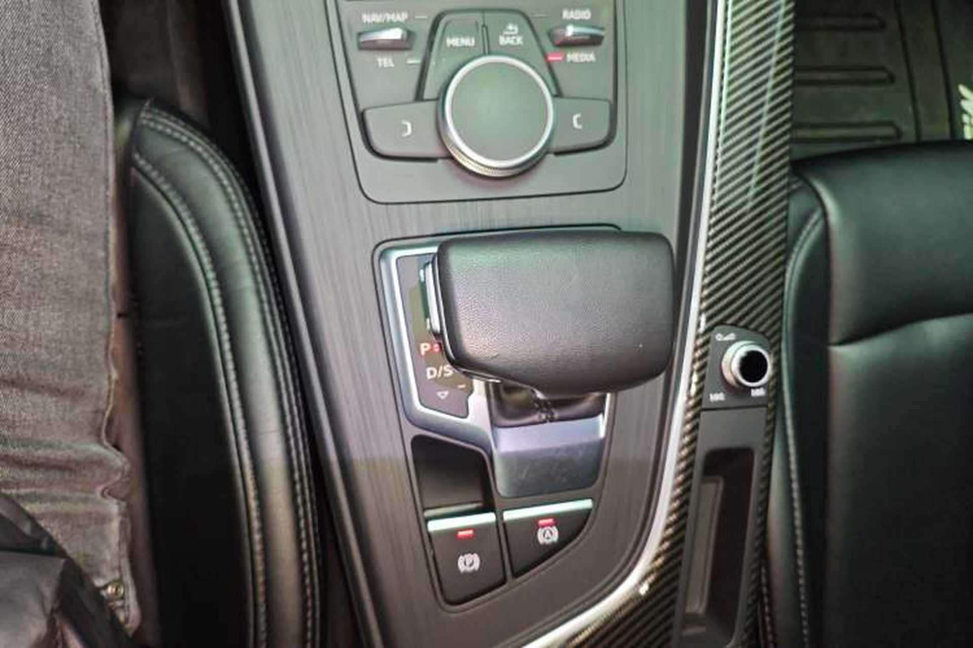 Used Audi A4L 2018 30th Anniversary Edition 40 TFSI Trendy Model Gear Lever