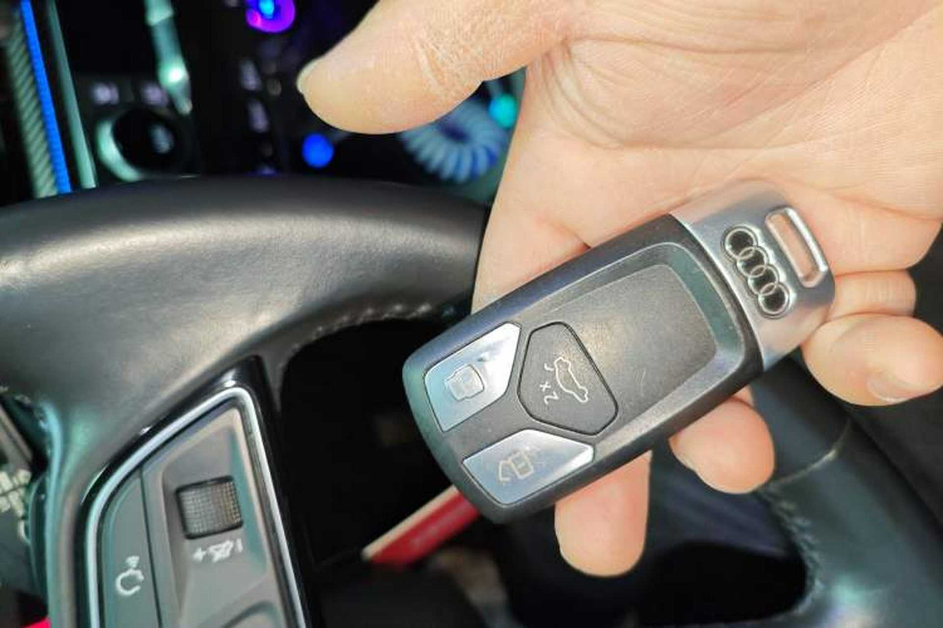 Used Audi A4L 2018 30th Anniversary Edition 40 TFSI Trendy Model Vehicle Key