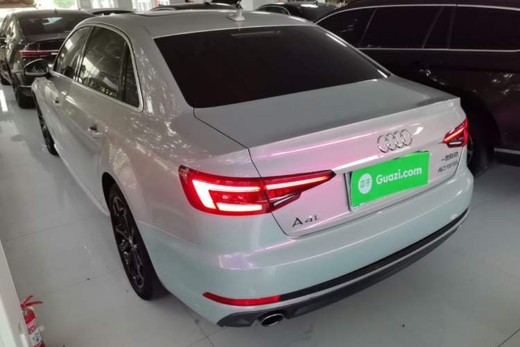 Used Audi A4L 2018 30th Anniversary Edition 40 TFSI Trendy Model Rear Left 45 Deg