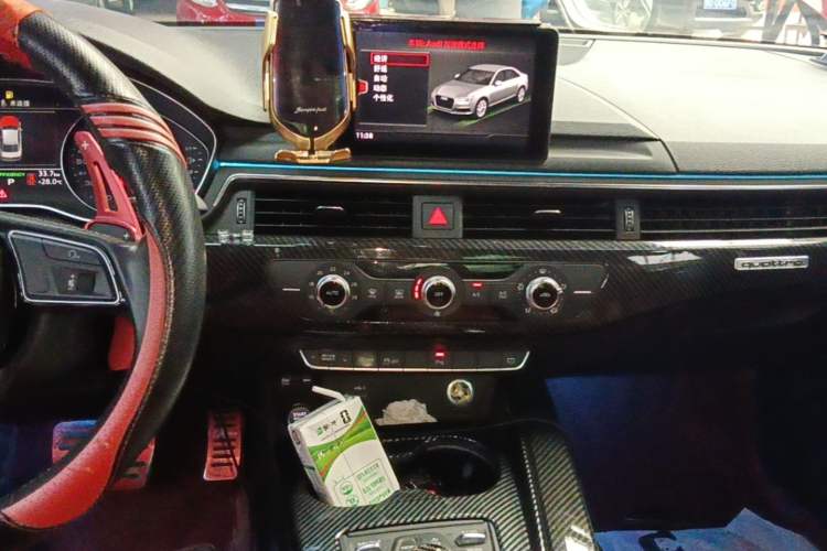 Used Audi A4L 2018 30th Anniversary Edition 40 TFSI Trendy Model Audio And AC Panel