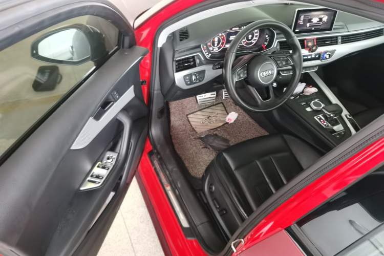 Used Audi A4L 2018 30th Anniversary Edition 40 TFSI Fashion Model Driver Seat
