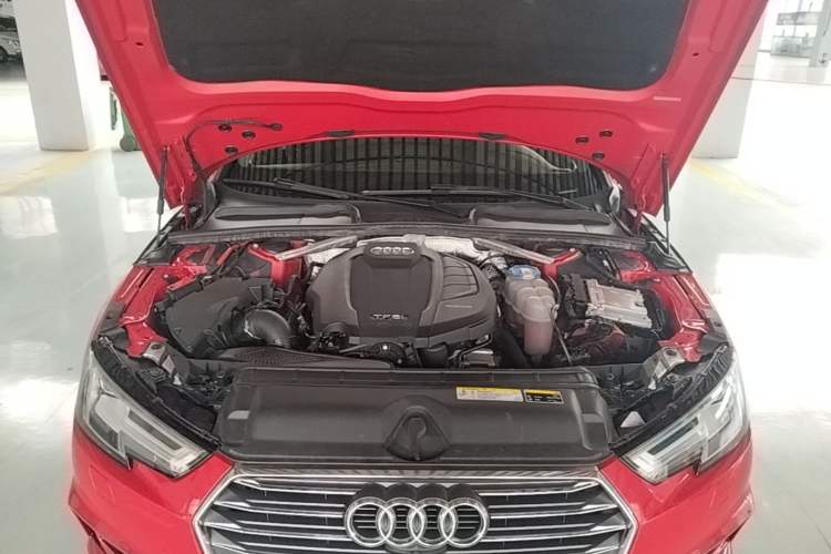 Used Audi A4L 2018 30th Anniversary Edition 40 TFSI Trendy Model Engine Bay