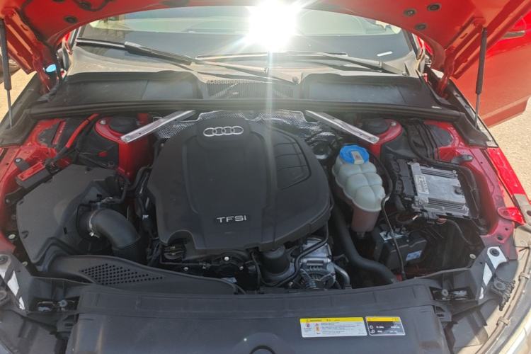 Used Audi A4L 2018 30th Anniversary Edition 40 TFSI Trendy Model Engine Bay
