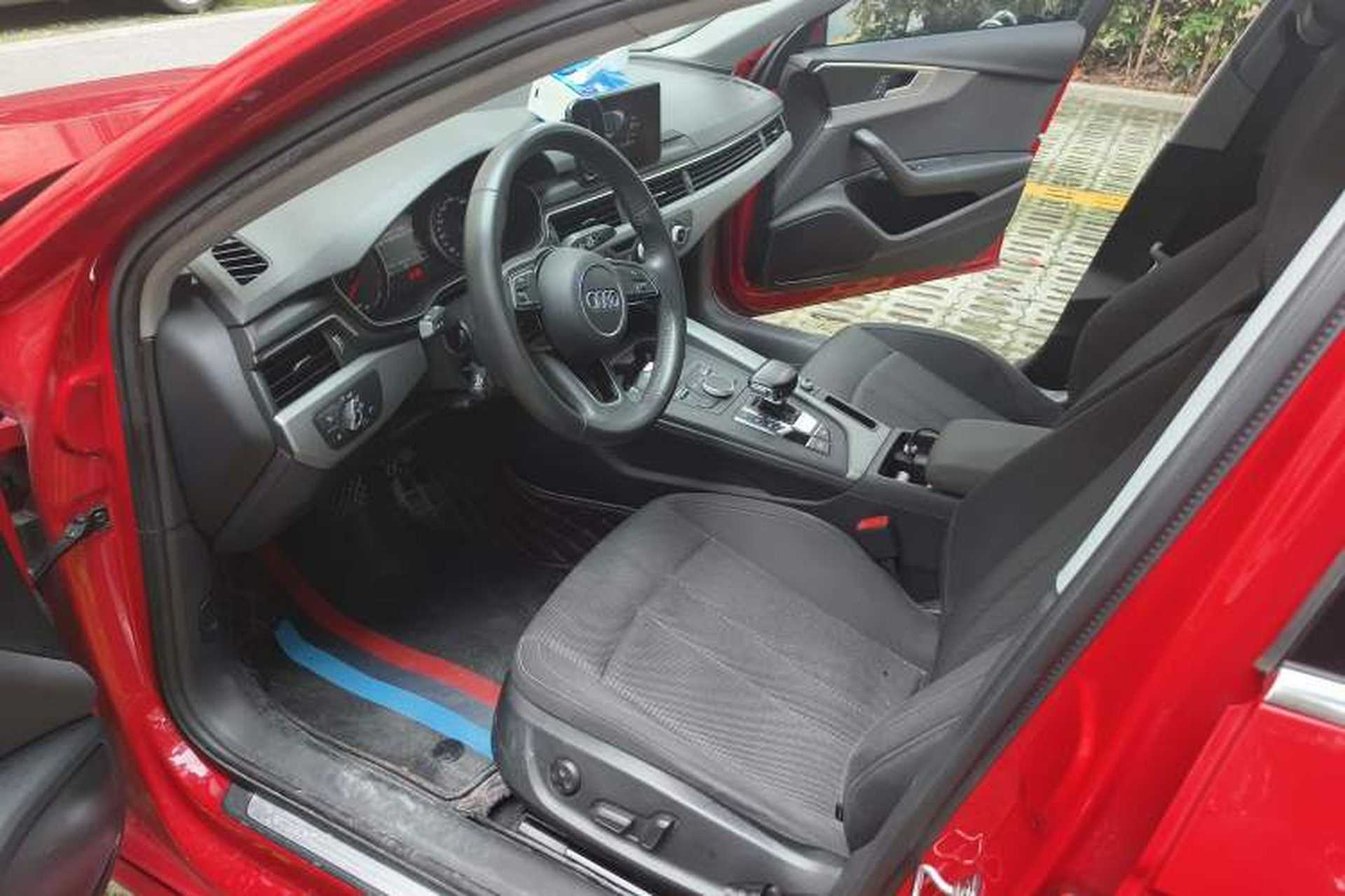 Used Audi A4L 2018 30th Anniversary Edition 40 TFSI Trendy Model Interior 3