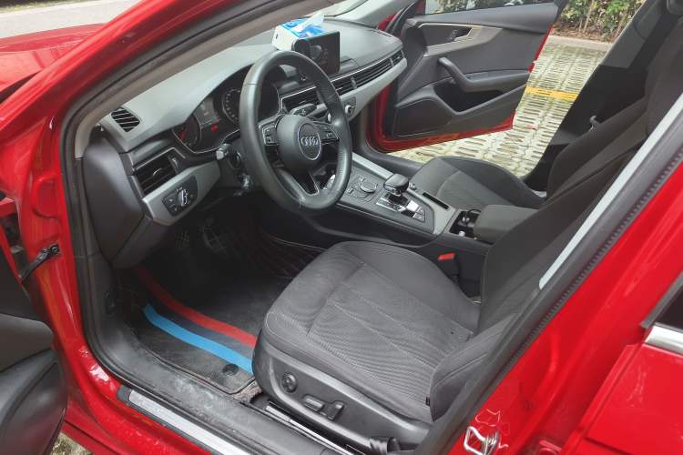Used Audi A4L 2018 30th Anniversary Edition 40 TFSI Trendy Model Left Front Seat