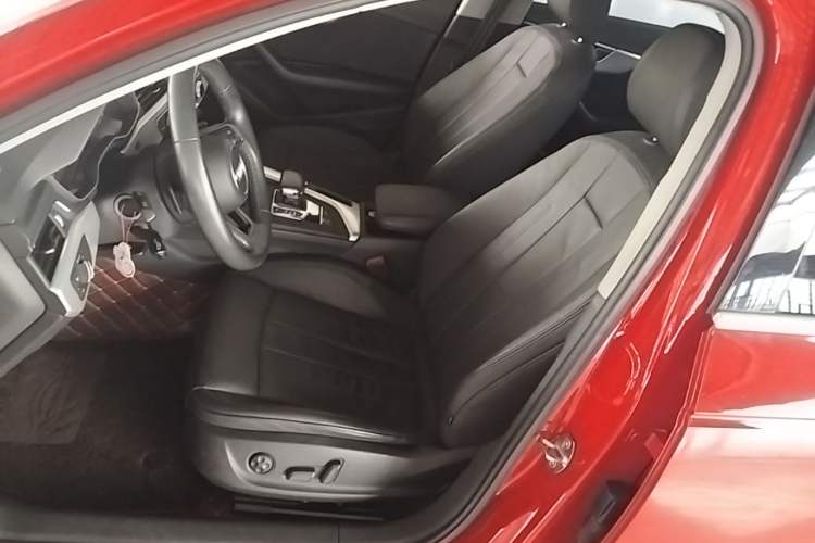 Used Audi A4L 2018 30th Anniversary Edition 40 TFSI Trendy Model Left Front Seat