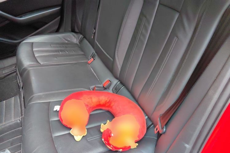 Used Audi A4L 2018 30th Anniversary Edition 40 TFSI Fashion Model Left Rear Seat