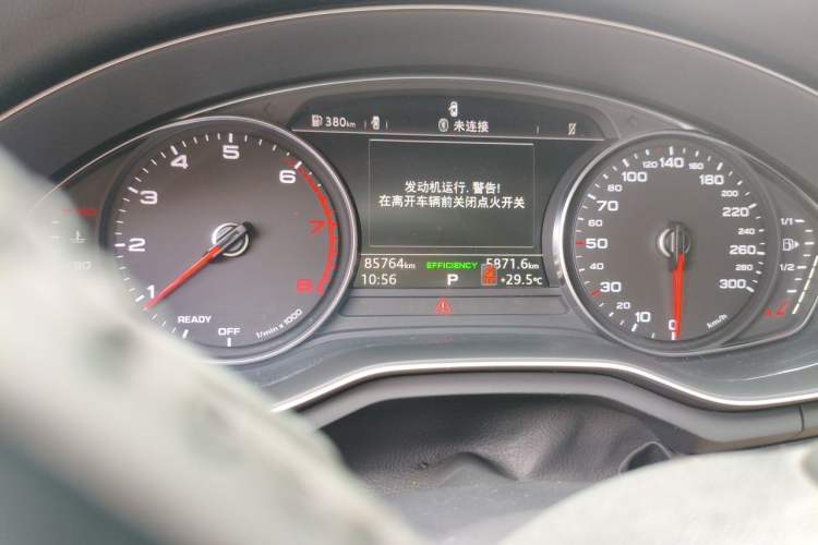 Used Audi A4L 2018 30th Anniversary Edition 40 TFSI Trendy Model Odometer Close Up