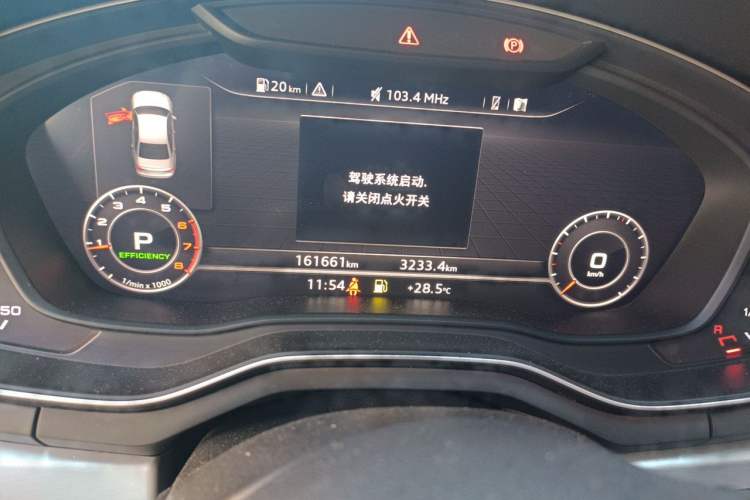 Used Audi A4L 2018 30th Anniversary Edition 40 TFSI Fashion Model Odometer Close Up