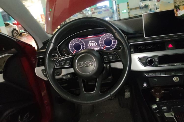 Used Audi A4L 2018 30th Anniversary Edition 40 TFSI Fashion Model Steering Wheel