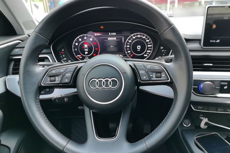 Used Audi A4L 2018 30th Anniversary Edition 40 TFSI Fashion Model Steering Wheel
