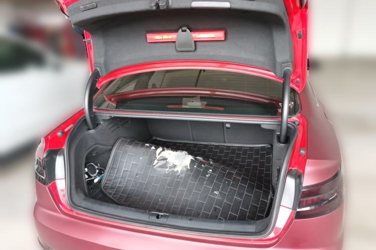 Used Audi A4L 2018 30th Anniversary Edition 40 TFSI Fashion Model Trunk