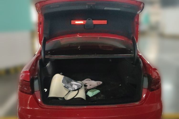 Used Audi A4L 2018 30th Anniversary Edition 40 TFSI Fashion Model Trunk