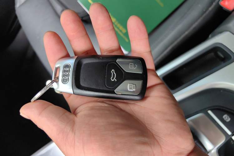 Used Audi A4L 2018 30th Anniversary Edition 40 TFSI Fashion Model Vehicle Key