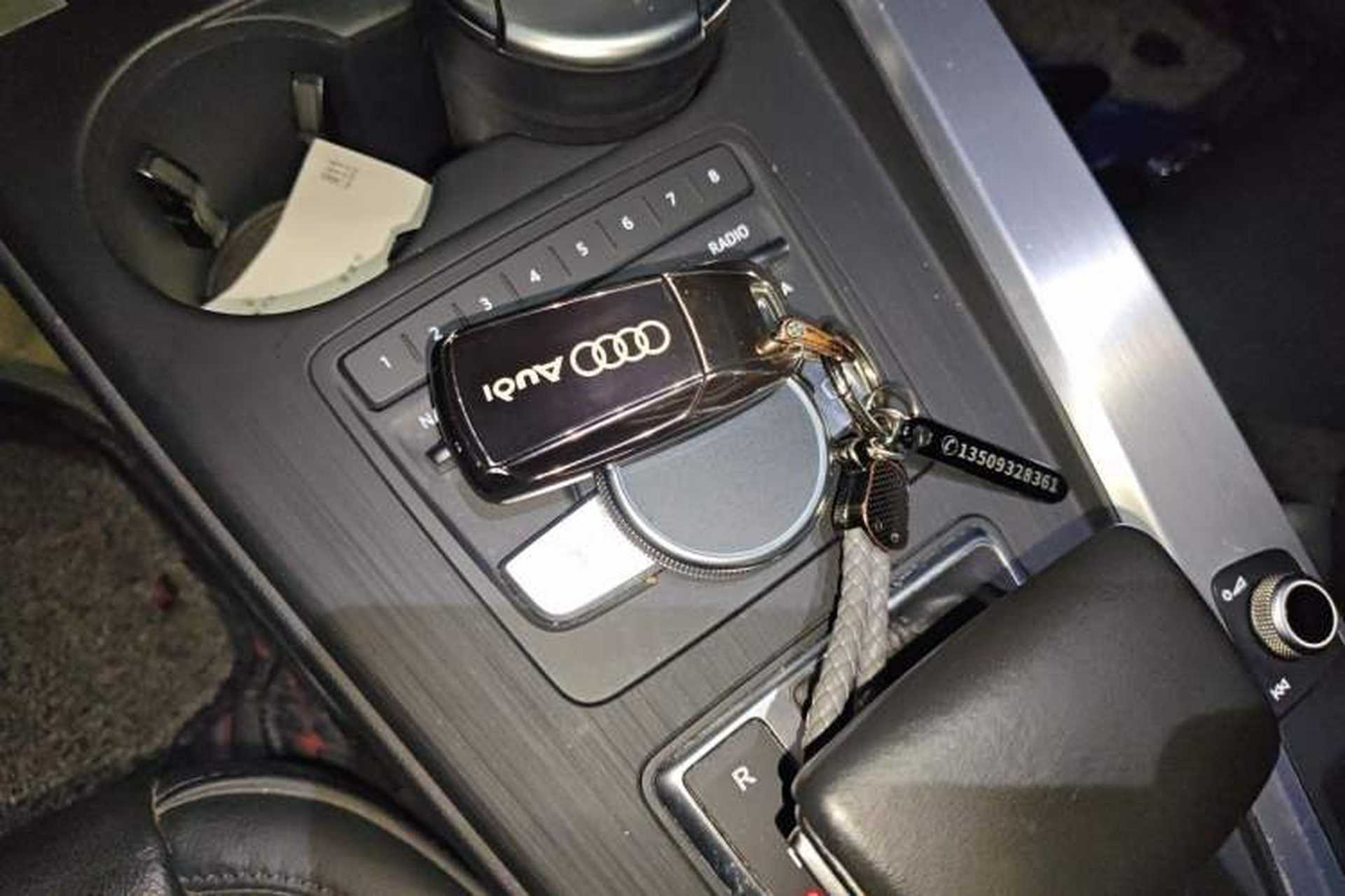 Used Audi A4L 2018 30th Anniversary Edition 40 TFSI Fashion Model Vehicle Key