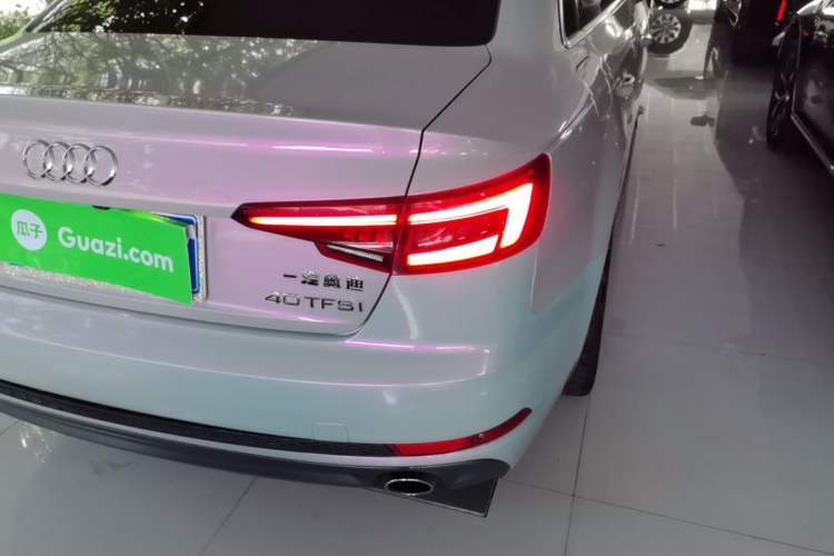 Used Audi A4L 2018 30th Anniversary Edition 40 TFSI Trendy Model Right Rear Taillight