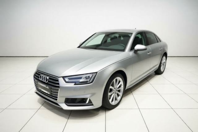 Audi A4L 2018 30th Anniversary Edition 40 TFSI Fashion Model مستعملة