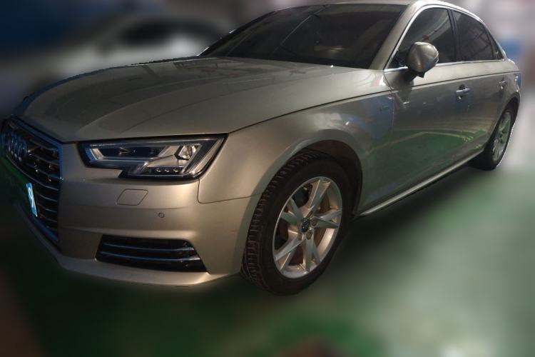 Used Audi A4L 2018 30th Anniversary Edition 40 TFSI Trendy Model Guazi used car, China used car export, Used car for sale, Used Audi cars, Cheapest cars for sale