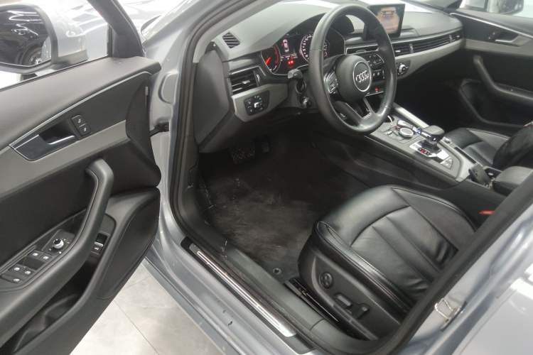 Used Audi A4L 2018 30th Anniversary Edition 40 TFSI Trendy Model Driver Seat
