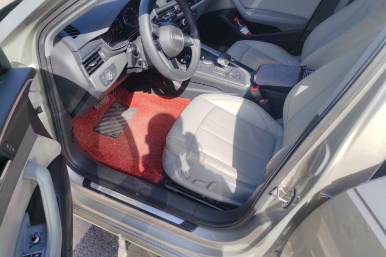 Used Audi A4L 2018 30th Anniversary Edition 40 TFSI Trendy Model Driver Seat