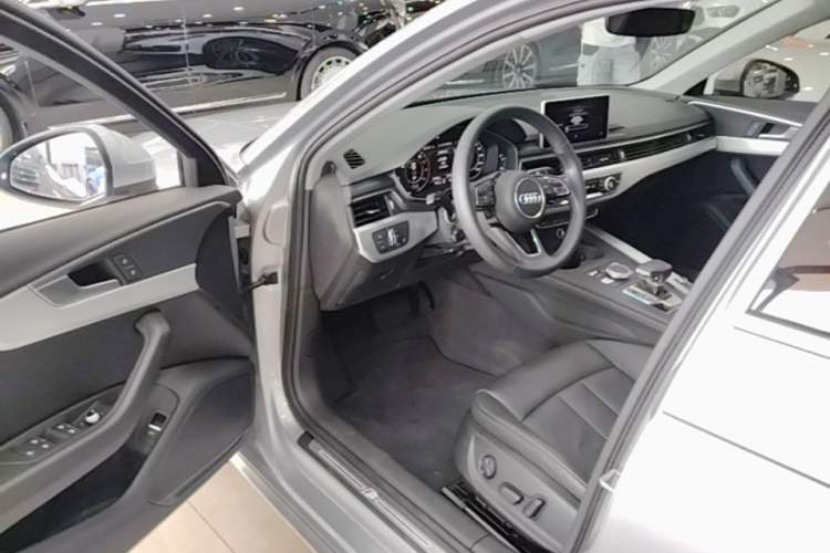 Used Audi A4L 2018 30th Anniversary Edition 40 TFSI Fashion Model Driver Seat