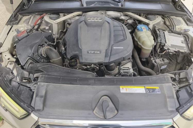 Used Audi A4L 2018 30th Anniversary Edition 40 TFSI Trendy Model Engine Bay