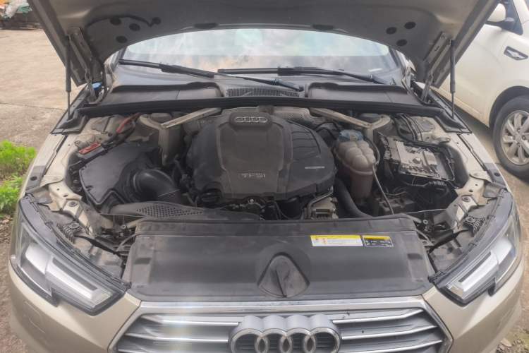 Used Audi A4L 2018 30th Anniversary Edition 45 TFSI quattro Individual Sport Edition Engine Bay