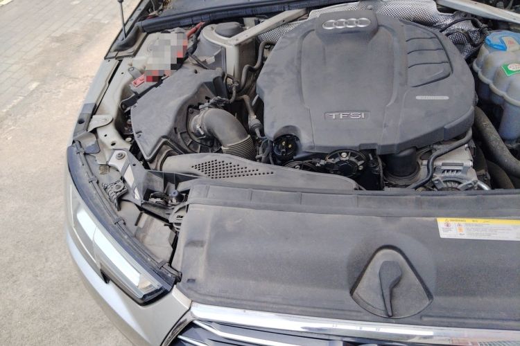 Used Audi A4L 2018 30th Anniversary Edition 40 TFSI Trendy Model Engine Bay Right