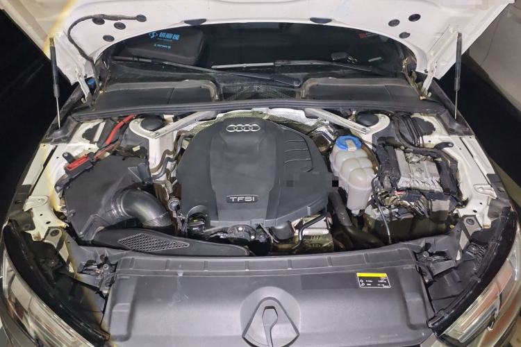 Used Audi A4L 2018 30th Anniversary Edition 45 TFSI quattro Individual Sport Edition Engine Bay