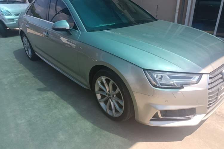 Used Audi A4L 2018 30th Anniversary Edition 40 TFSI Fashion Model Front Right 45 Deg