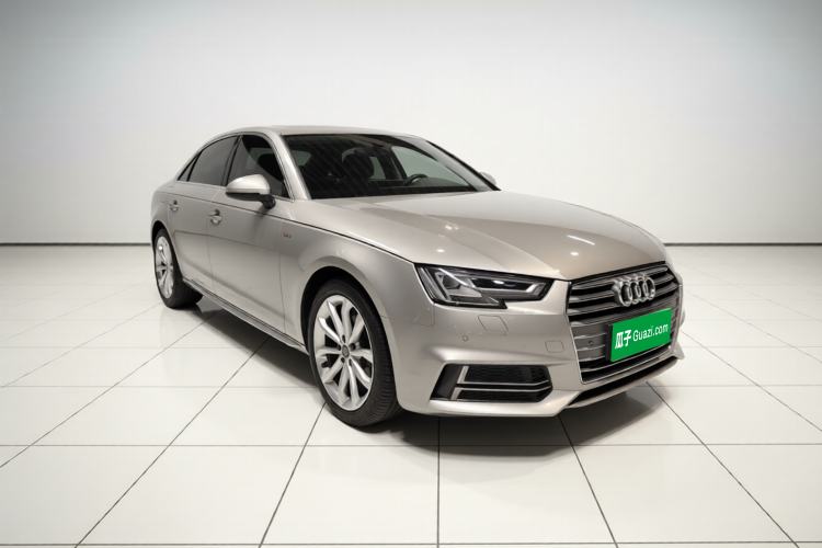 Used Audi A4L 2018 30th Anniversary Edition 40 TFSI Fashion Model Front Right 45 Deg