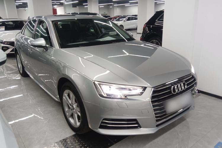 Used Audi A4L 2018 30th Anniversary Edition 40 TFSI Trendy Model Front Right 45 Deg