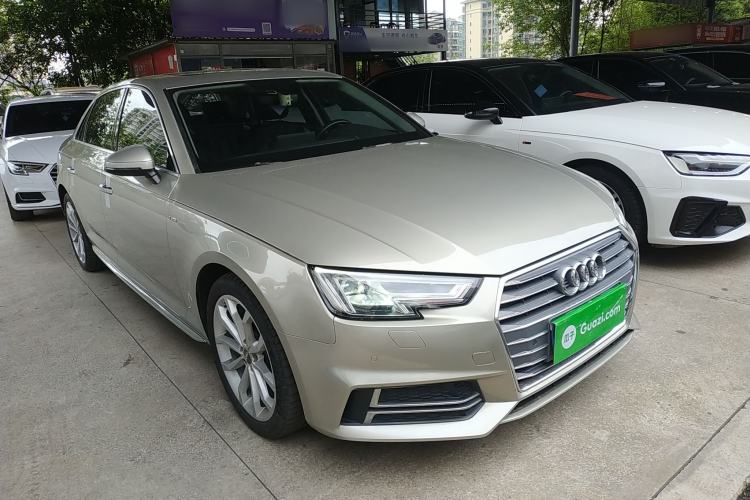 Used Audi A4L 2018 30th Anniversary Edition 40 TFSI Fashion Model Front Right 45 Deg