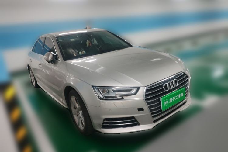 Used Audi A4L 2018 30th Anniversary Edition 40 TFSI Trendy Model Front Right 45 Deg