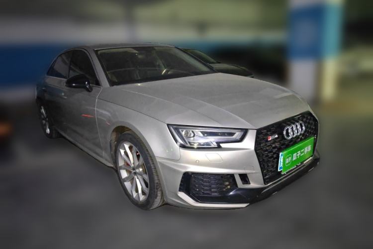 Used Audi A4L 2018 30th Anniversary Edition 45 TFSI quattro Individual Sport Edition Front Right 45 Deg