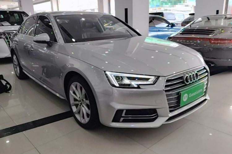 Used Audi A4L 2018 30th Anniversary Edition 40 TFSI Fashion Model Front Right 45 Deg