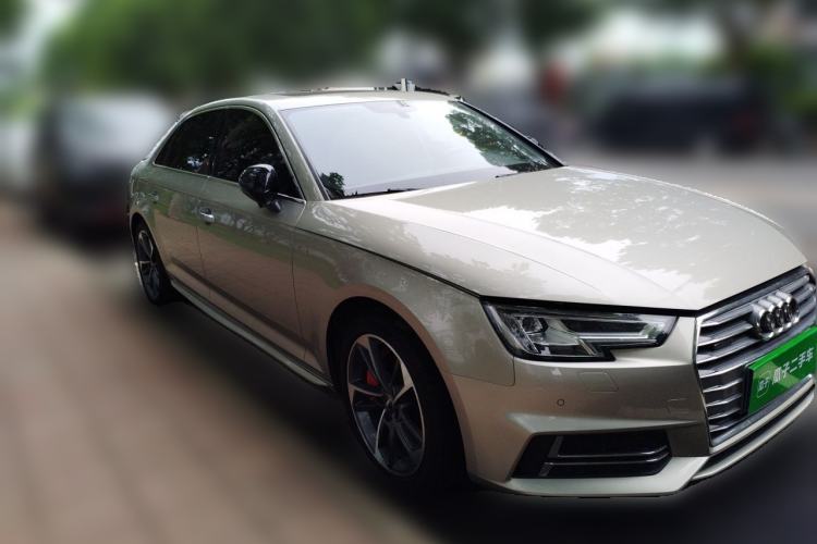 Used Audi A4L 2018 30th Anniversary Edition 45 TFSI quattro Individual Sport Edition Front Right 45 Deg