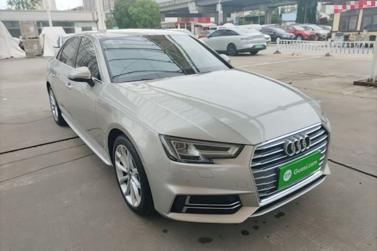 Used Audi A4L 2018 30th Anniversary Edition 40 TFSI Fashion Model Front Right 45 Deg