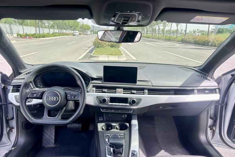 Used Audi A4L 2018 30th Anniversary Edition 40 TFSI Sport Edition Interior 1
