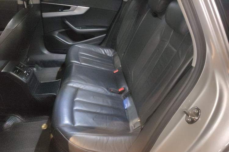 Used Audi A4L 2018 30th Anniversary Edition 40 TFSI Fashion Model Left Rear Seat