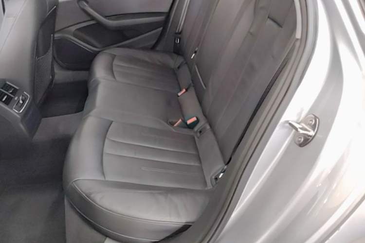 Used Audi A4L 2018 30th Anniversary Edition 40 TFSI Fashion Model Left Rear Seat