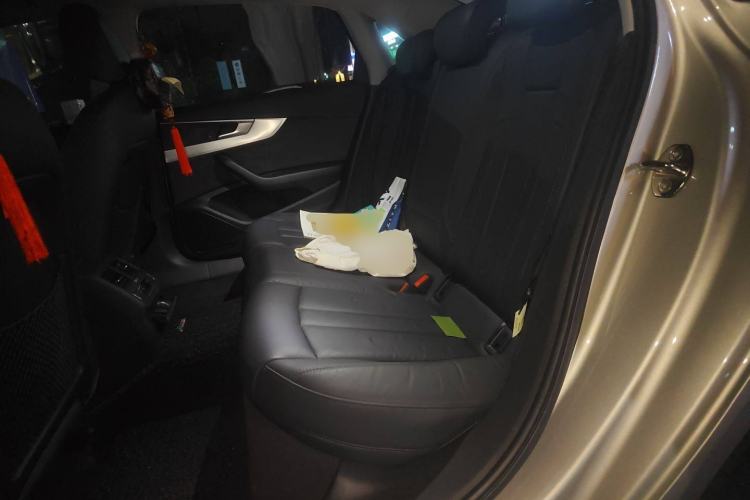 Used Audi A4L 2018 30th Anniversary Edition 40 TFSI Fashion Model Left Rear Seat