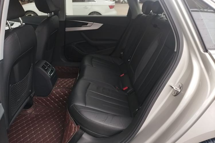 Used Audi A4L 2018 30th Anniversary Edition 40 TFSI Fashion Model Left Rear Seat
