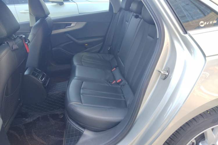 Used Audi A4L 2018 30th Anniversary Edition 40 TFSI Trendy Model Left Rear Seat