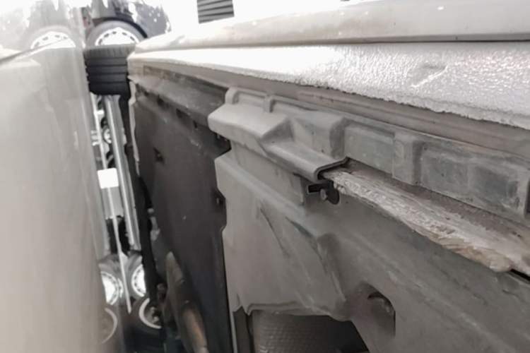 Used Audi A4L 2018 30th Anniversary Edition 40 TFSI Fashion Model Left Side Sill