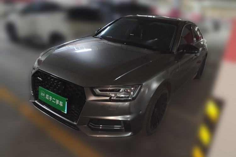 Used Audi A4L 2018 30th Anniversary Edition 45 TFSI quattro Sport model Guazi used car, China used car export, Used car for sale, Used cars, Cheapest cars for sale