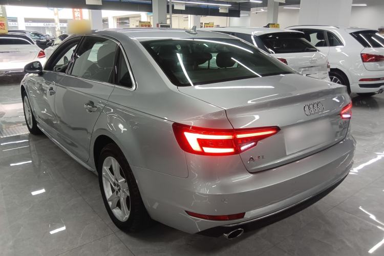 Used Audi A4L 2018 30th Anniversary Edition 40 TFSI Trendy Model Rear Left 45 Deg