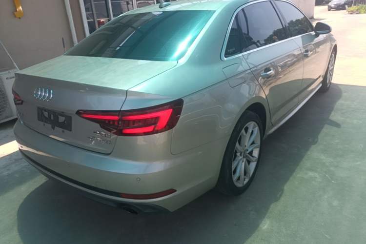 Used Audi A4L 2018 30th Anniversary Edition 40 TFSI Fashion Model Rear Right 45 Deg
