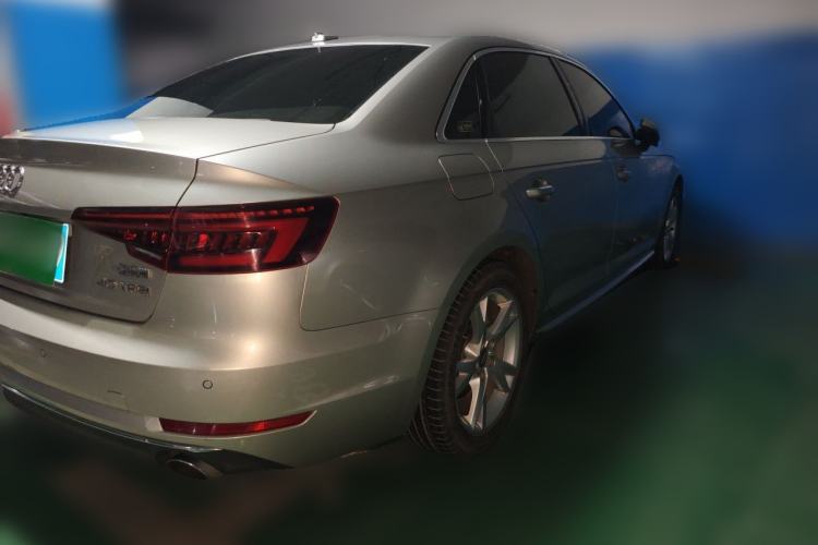 Used Audi A4L 2018 30th Anniversary Edition 40 TFSI Trendy Model Rear Right 45 Deg