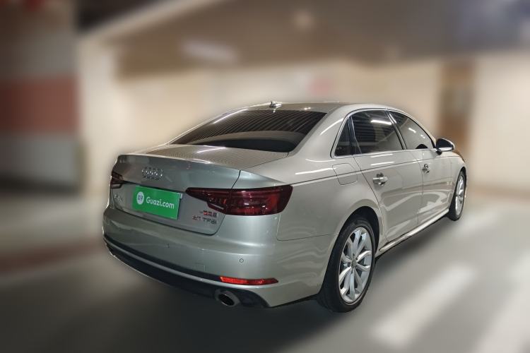 Used Audi A4L 2018 30th Anniversary Edition 40 TFSI Fashion Model Rear Right 45 Deg